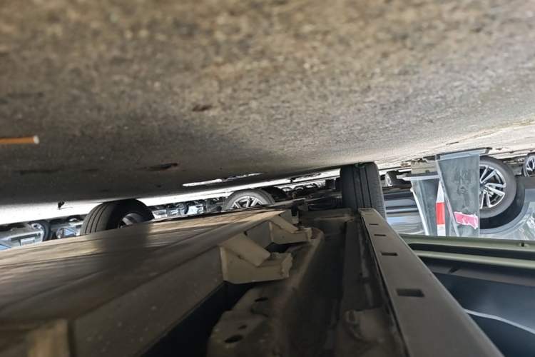 Used NETA V 2022 Chao 400 Lite Left Side Sill