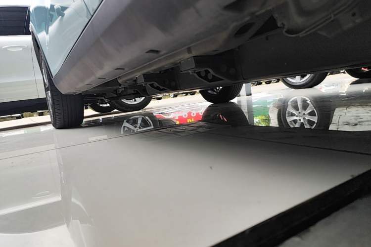 Used NETA V 2022 Pro Long-Range Smart Edition Left Side Sill
