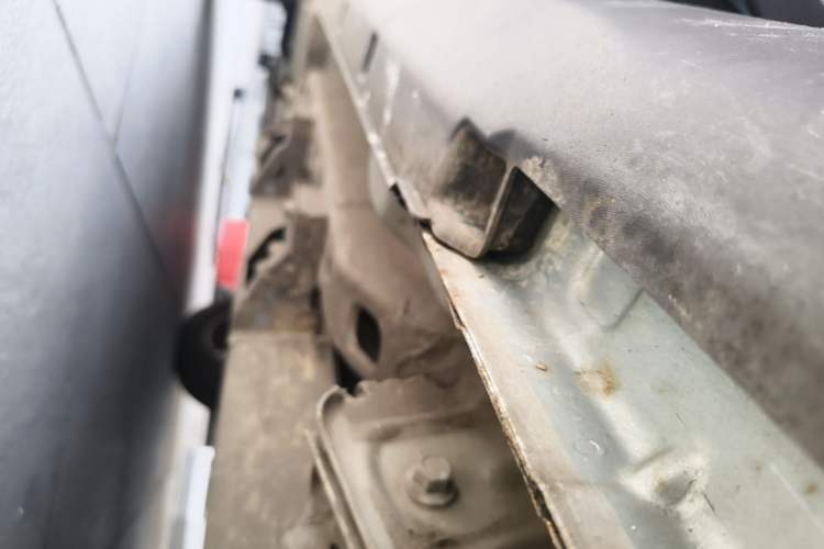 Used NETA V 2022 Chao 300 Lite Ternary Lithium Left Side Sill