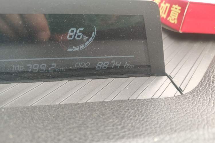 Used NETA V 2022 Chao 400 Odometer Close Up