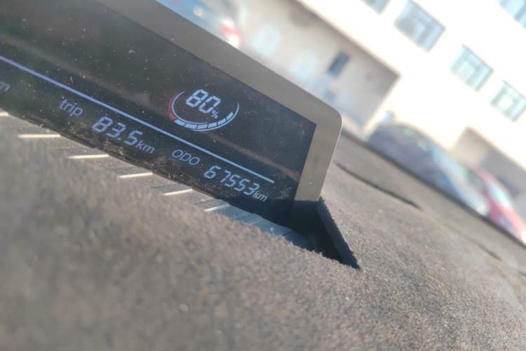 Used NETA V 2022 Chao 400 Lite Pink Custom Edition Odometer Close Up