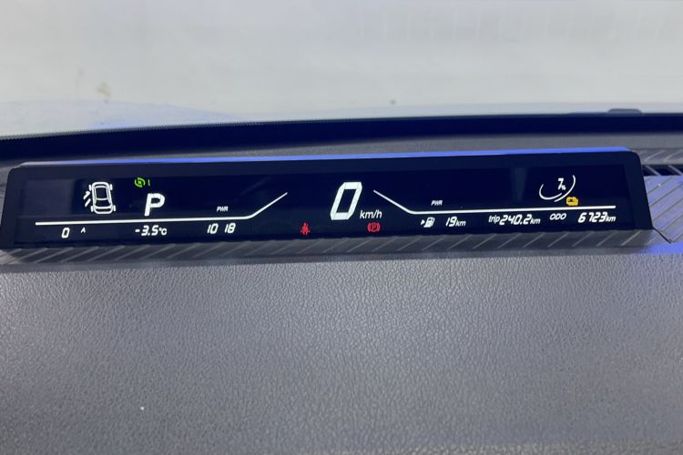Used NETA V 2022 Chao 300 Lite Lithium Iron Phosphate Odometer Close Up
