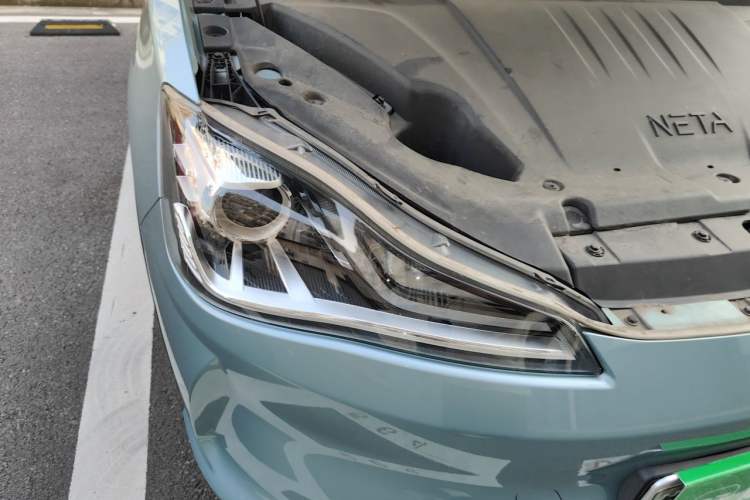 Used NETA V 2022 Chao 400 Lite Right Front Headlight