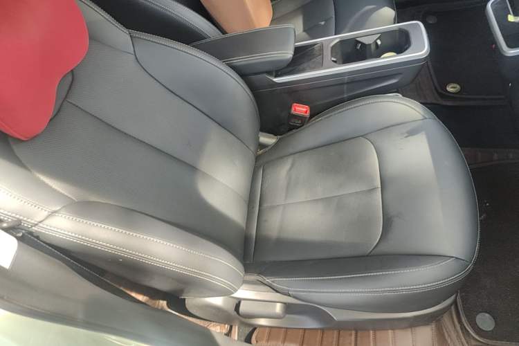 Used NETA V 2022 Chao 400 Lite Right Front Seat
