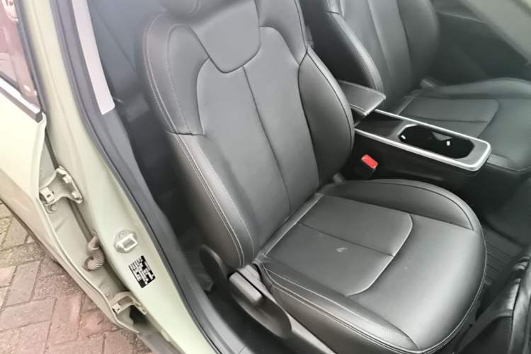 Used NETA V 2022 Chao 300 Lite Ternary Lithium Right Front Seat