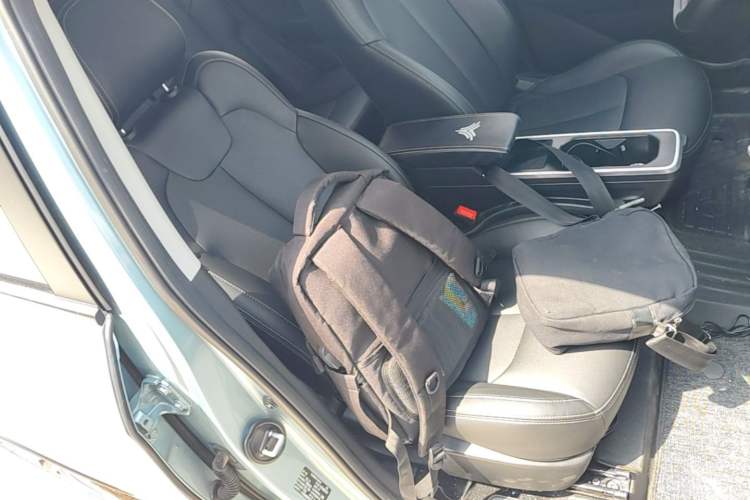Used NETA V 2022 Chao 400 Lite Right Front Seat