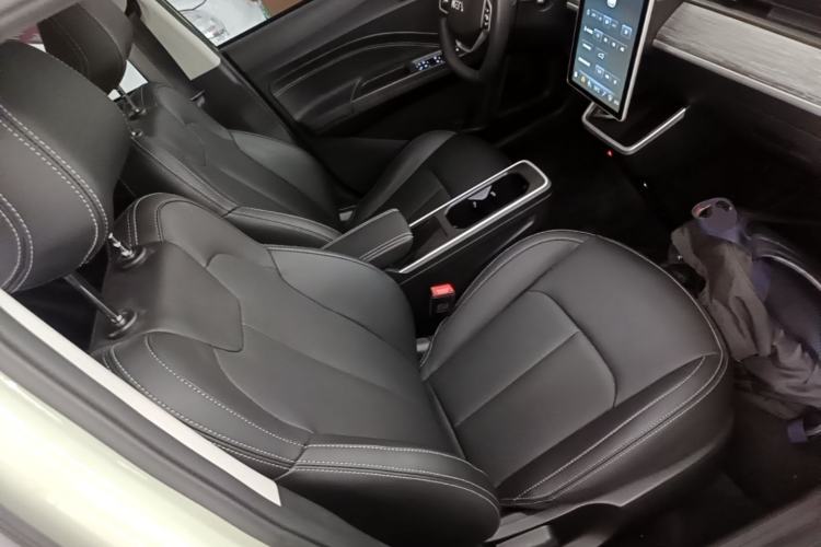 Used NETA V 2022 Chao 400 Lite Right Front Seat