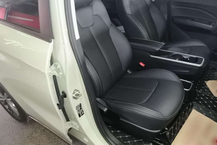 Used NETA V 2022 Chao 400 Lite Right Front Seat