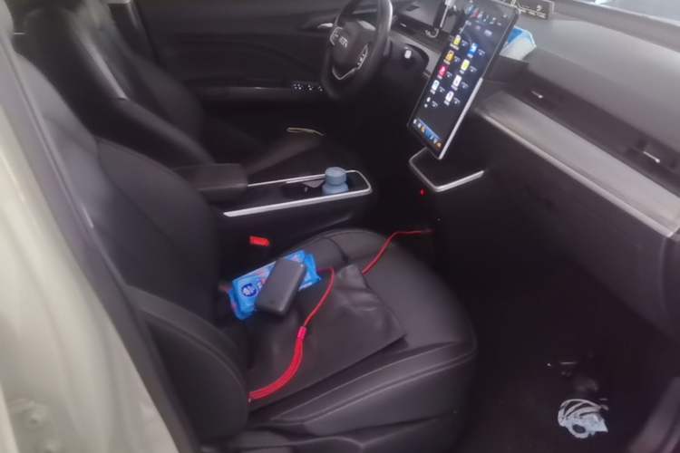Used NETA V 2022 Chao 400 Lite Right Front Seat