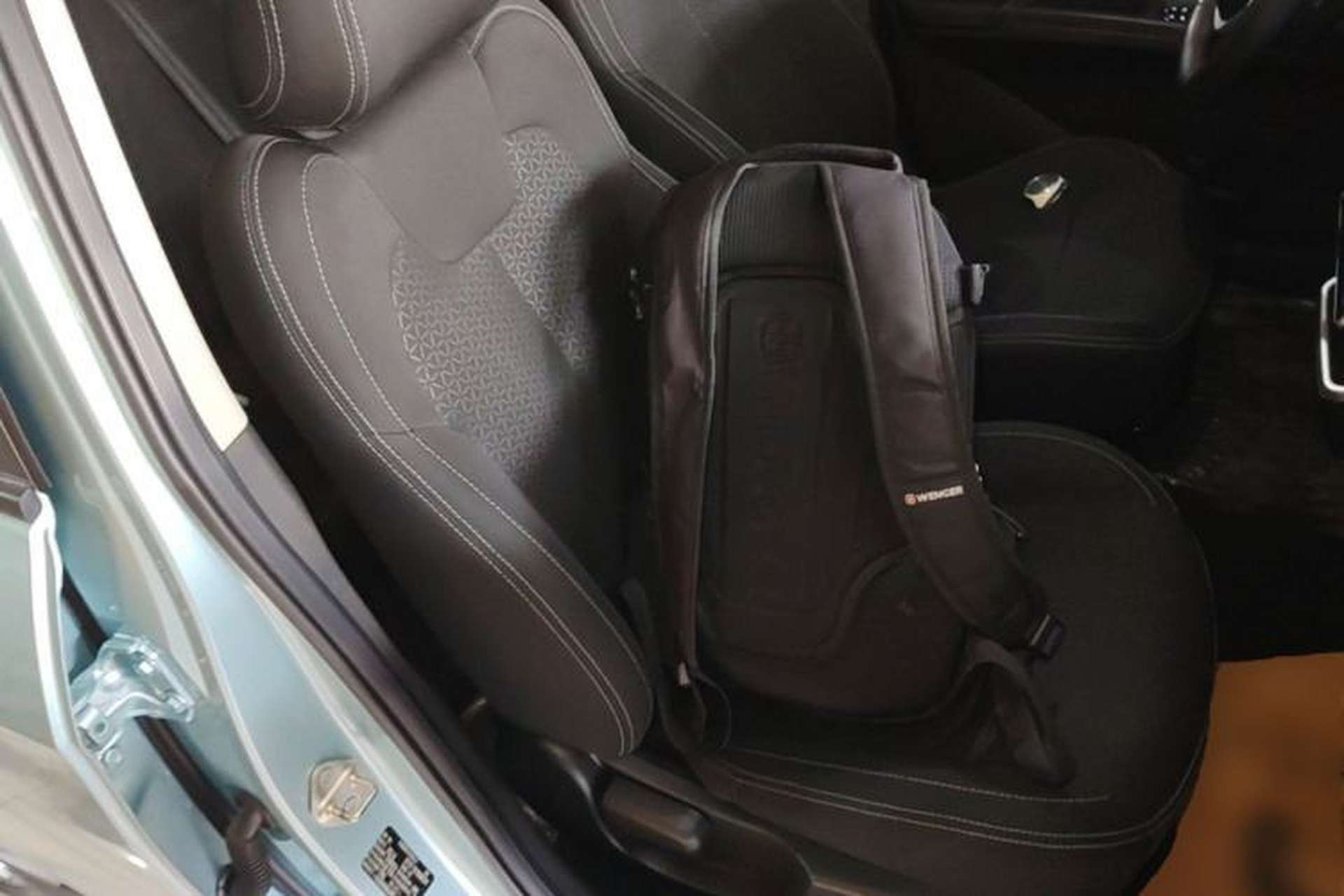 Used NETA V 2022 Chao 300 Lite Ternary Lithium Right Front Seat