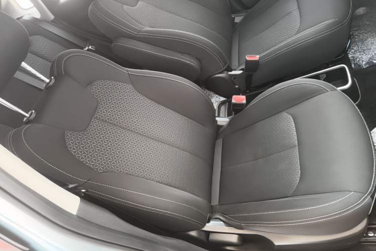 Used NETA V 2022 Chao 300 Lite Ternary Lithium Right Front Seat