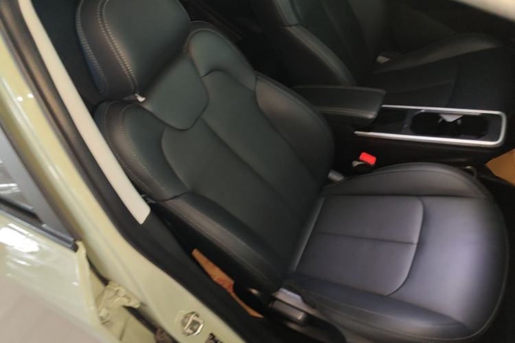 Used NETA V 2022 Chao 300 Lite Ternary Lithium Right Front Seat