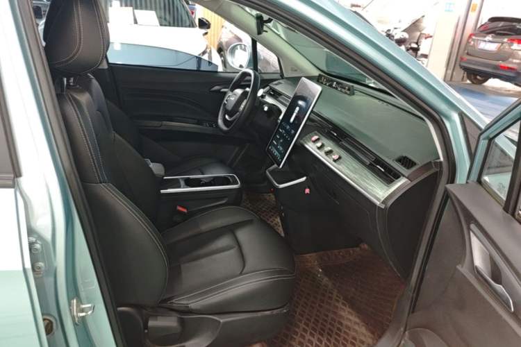 Used NETA V 2022 Chao 400 Lite Right Front Seat