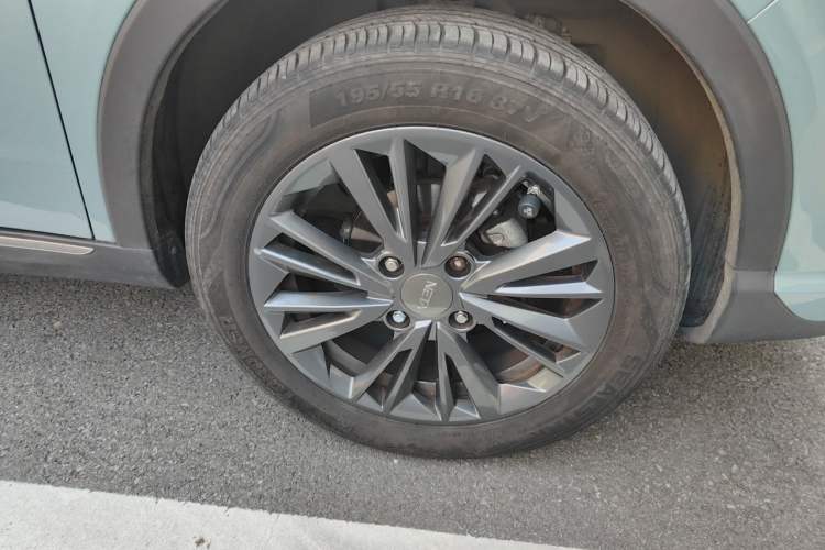 Used NETA V 2022 Chao 400 Lite Right Front Wheel Hub
