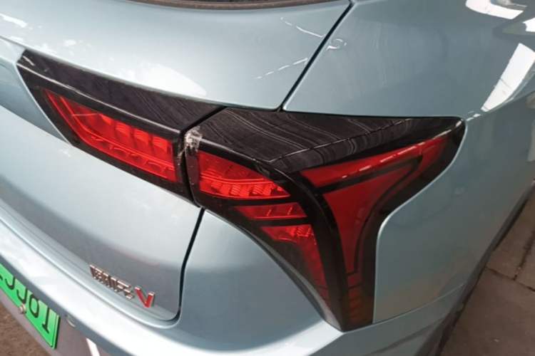 Used NETA V 2022 Chao 300 Lite Lithium Iron Phosphate Right Rear Taillight