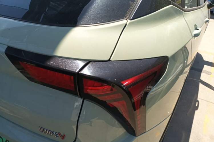 Used NETA V 2022 Chao 400 Lite Right Rear Taillight
