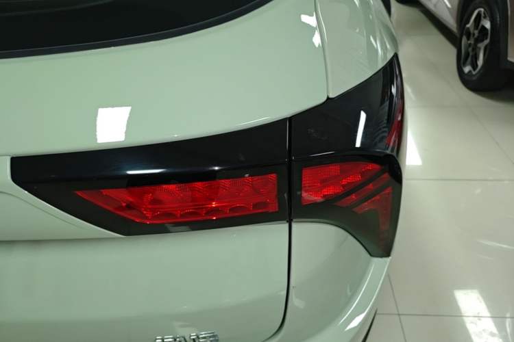 Used NETA V 2022 Chao 400 Lite Right Rear Taillight