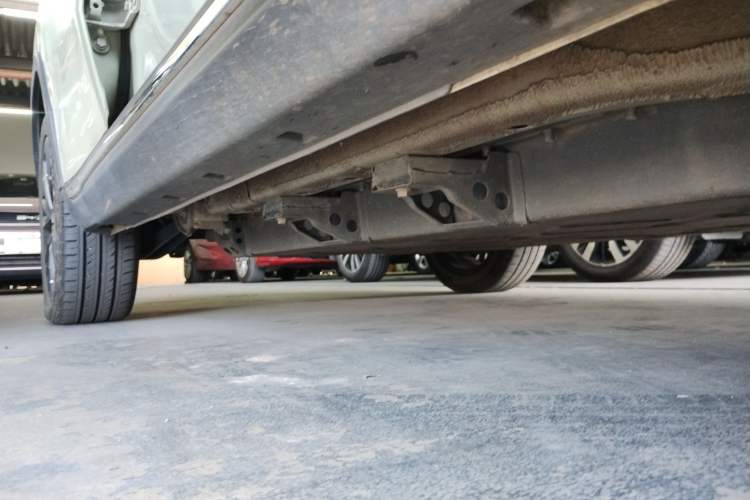 Used NETA V 2022 Chao 400 Lite Right Side Sill