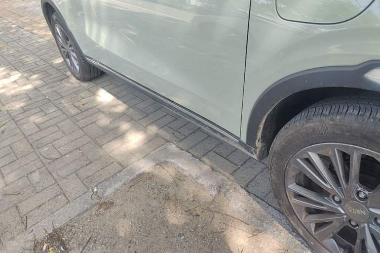 Used NETA V 2022 Chao 400 Lite Right Side Sill