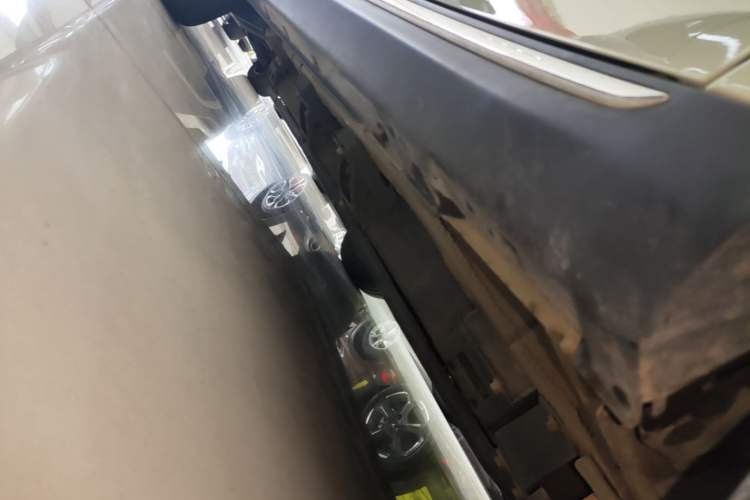 Used NETA V 2022 Chao 400 Lite Right Side Sill