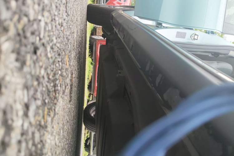 Used NETA V 2022 Chao 400 Lite Right Side Sill