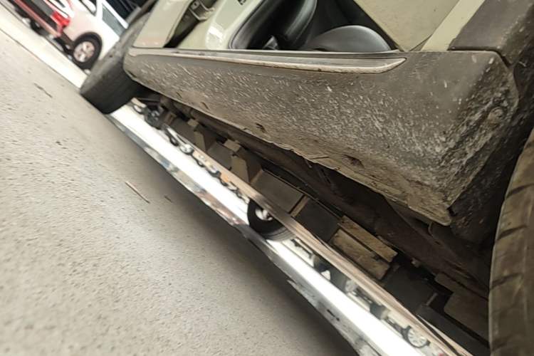 Used NETA V 2022 Chao 400 Lite Right Side Sill