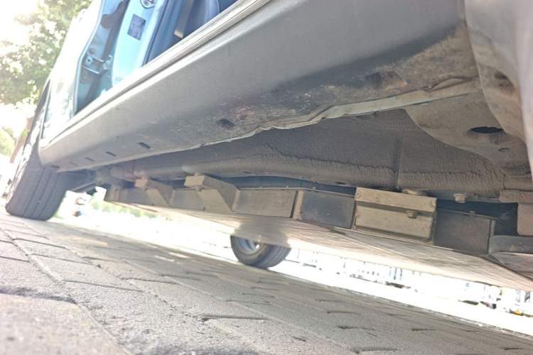 Used NETA V 2022 Chao 400 Lite Right Side Sill