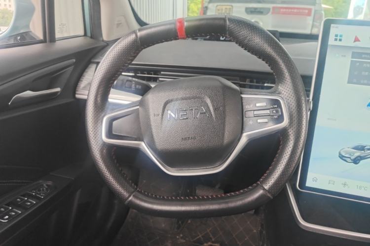 Used NETA V 2022 Chao 300 Lite Lithium Iron Phosphate Steering Wheel