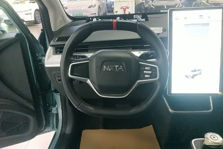 Used NETA V 2022 Chao 300 Lite Lithium Iron Phosphate Steering Wheel
