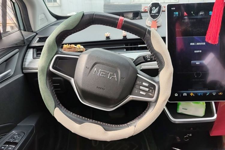 Used NETA V 2022 Chao 300 Lite Ternary Lithium Steering Wheel