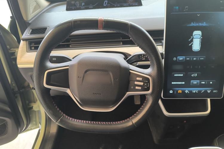 Used NETA V 2022 Chao 300 Lite Ternary Lithium Steering Wheel
