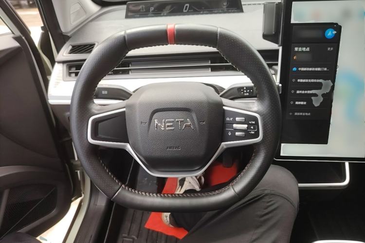 Used NETA V 2022 Chao 300 Lite Ternary Lithium Steering Wheel