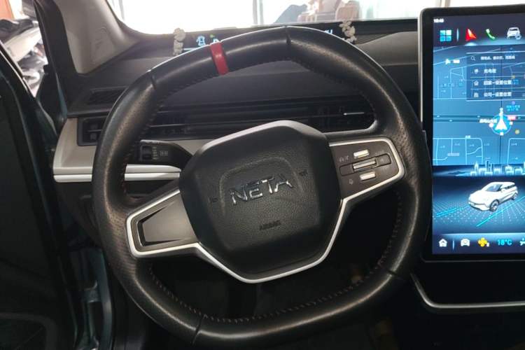 Used NETA V 2022 Chao 300 Lite Ternary Lithium Steering Wheel