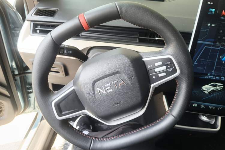 Used NETA V 2022 Chao 300 Lite Ternary Lithium Steering Wheel