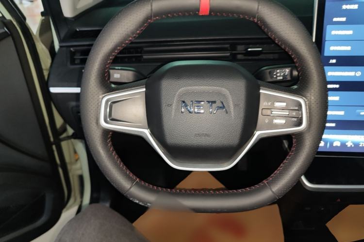 Used NETA V 2022 Chao 300 Lite Ternary Lithium Steering Wheel