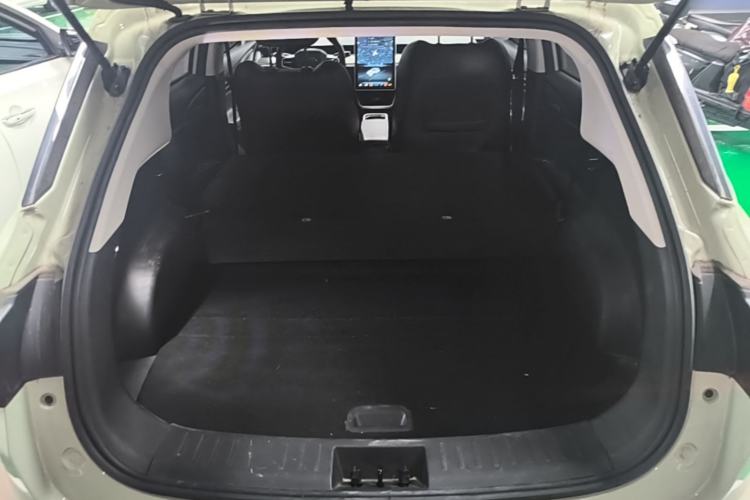 Used NETA V 2022 Chao 400 Lite Trunk