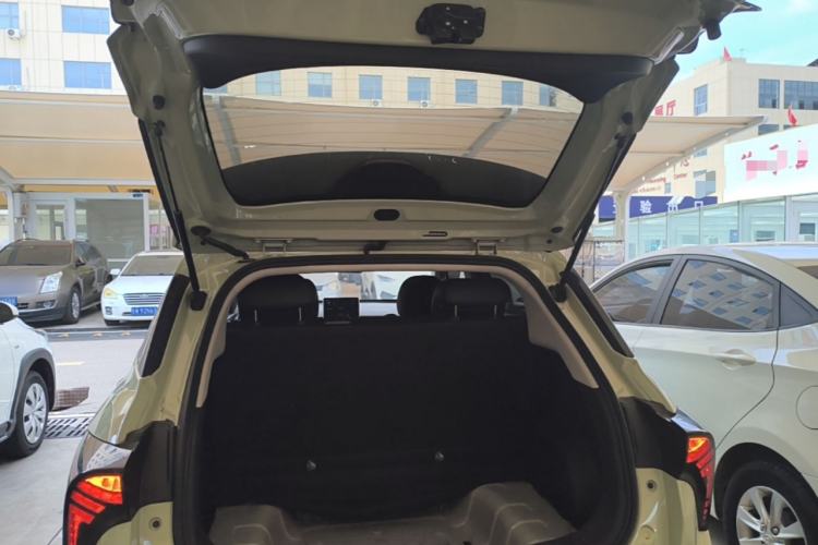 Used NETA V 2022 Chao 300 Lite Ternary Lithium Trunk