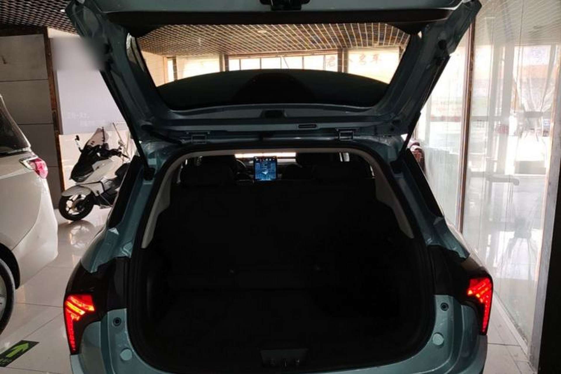 Used NETA V 2022 Chao 300 Lite Ternary Lithium Trunk
