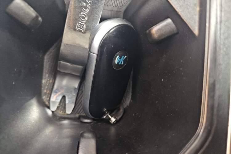 Used NETA V 2022 Chao 300 Lite Lithium Iron Phosphate Vehicle Key