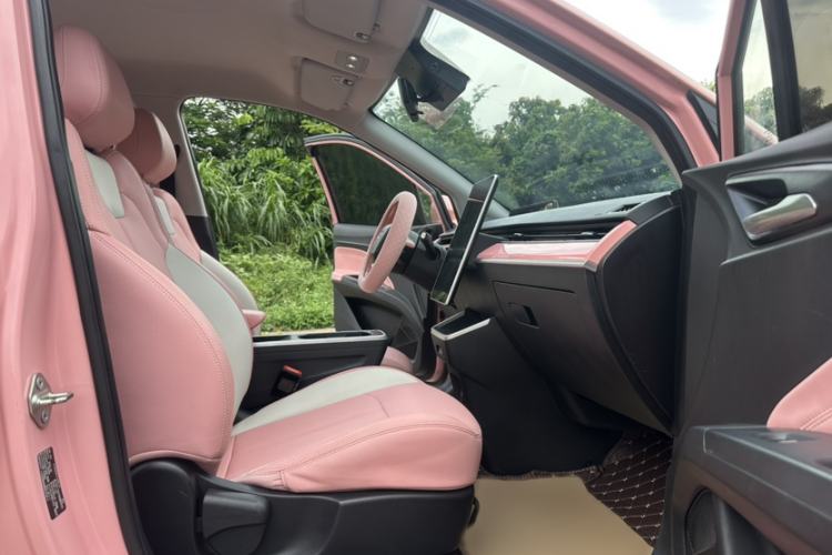 Used NETA V 2022 Chao 400 Lite Pink Custom Edition Interior 6