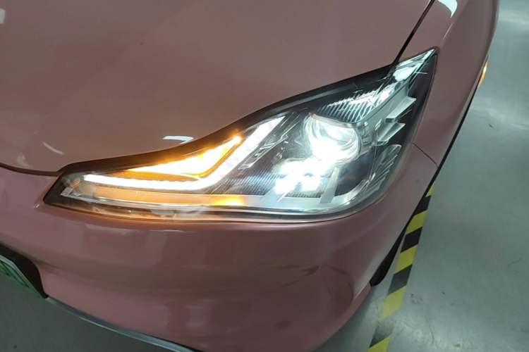 Used NETA V 2022 Chao 400 Lite Pink Custom Edition Left Front Headlight