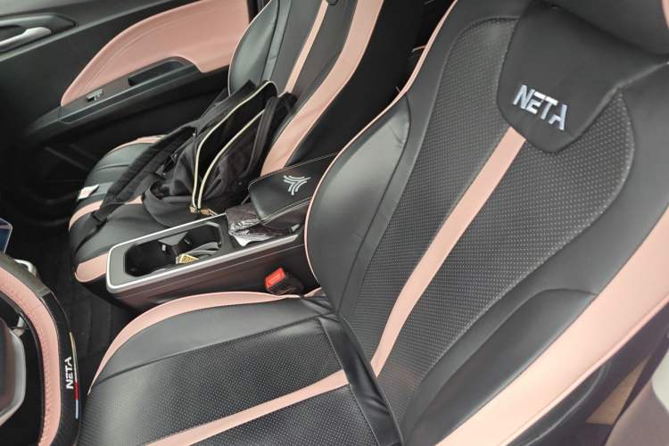 Used NETA V 2022 Chao 400 Lite Pink Custom Edition Left Front Seat