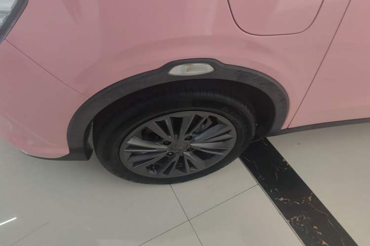 Used NETA V 2022 Chao 400 Lite Pink Custom Edition Left Front Wheel Hub