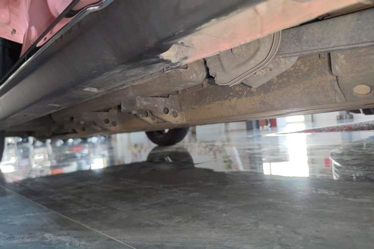Used NETA V 2022 Chao 400 Lite Pink Custom Edition Left Side Sill