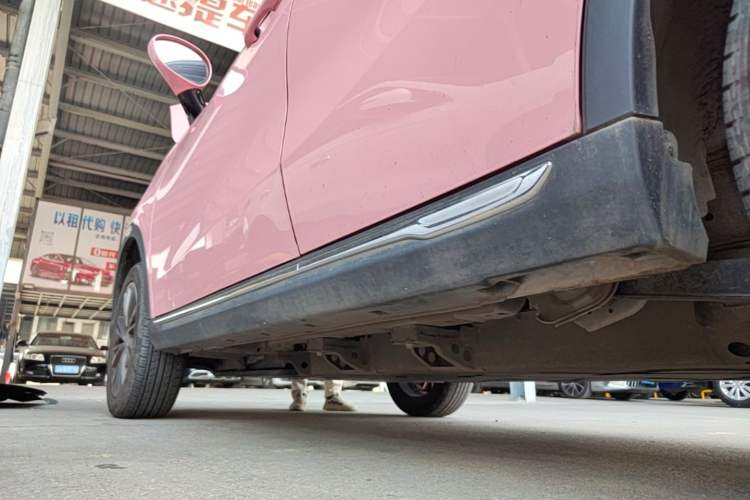 Used NETA V 2022 Chao 400 Lite Pink Custom Edition Left Side Sill