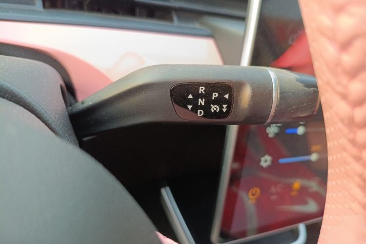 Used NETA V 2022 Chao 400 Lite Pink Custom Edition Gear Lever
