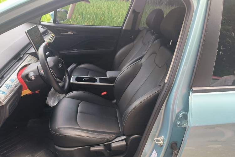 Used NETA V 2022 Chao 300 Lite Ternary Lithium Left Front Seat