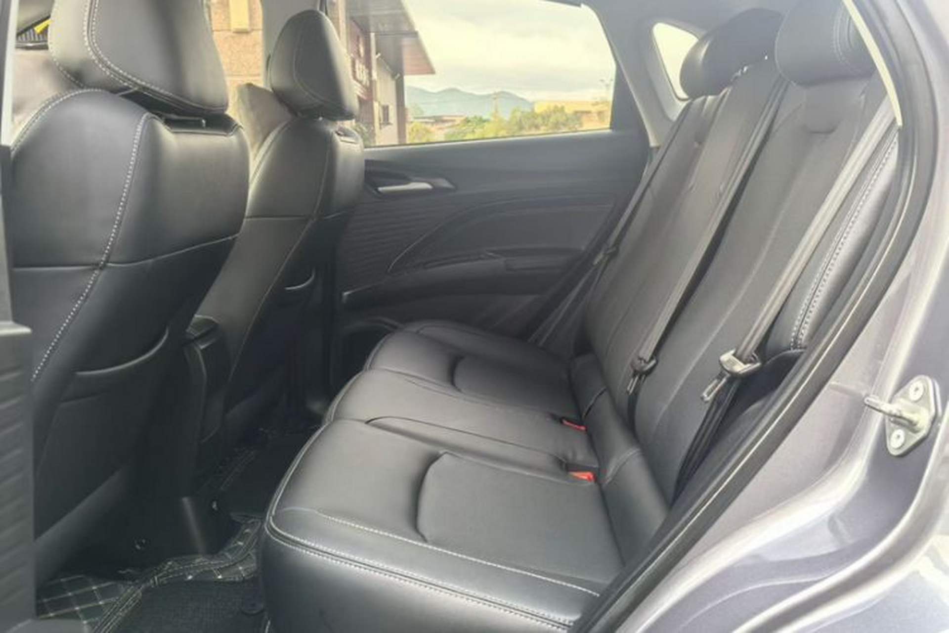 Used NETA V 2022 Pro Long-Range Smart Edition Interior 4