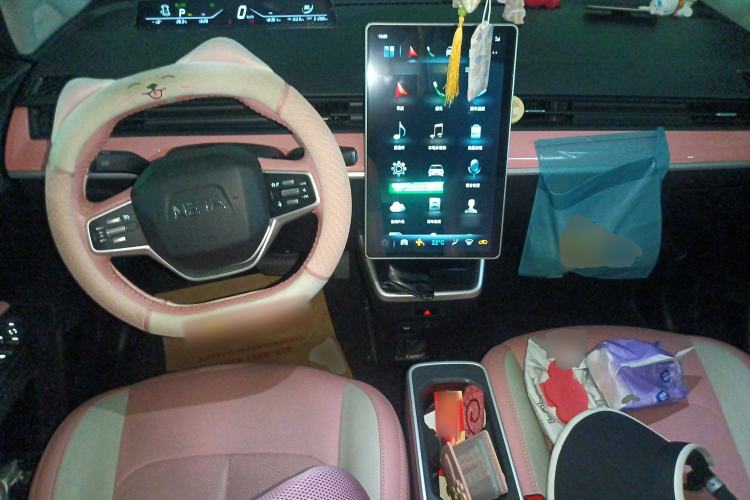 Used NETA V 2022 Chao 400 Lite Pink Custom Edition Center Console