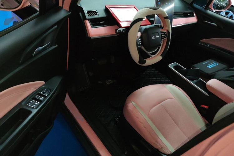 Used NETA V 2022 Chao 400 Lite Pink Custom Edition Driver Seat